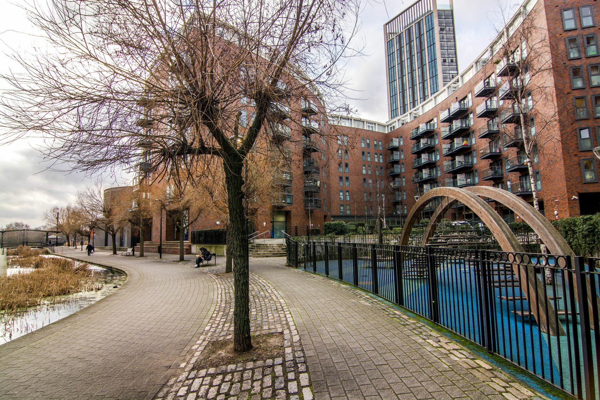 Apartment Wharf - Water Gardens Londen Buitenkant foto