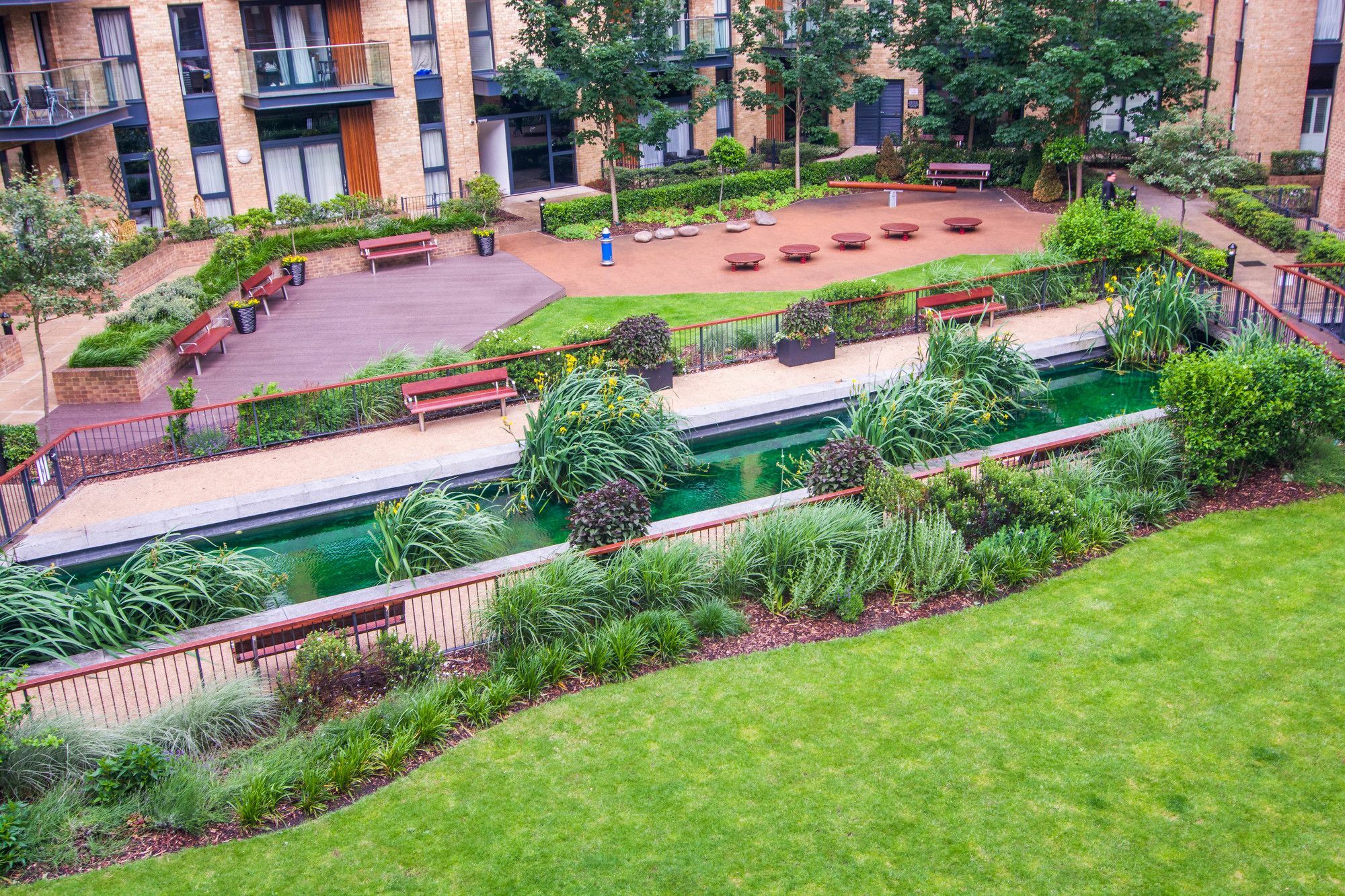 Apartment Wharf - Water Gardens Londen Buitenkant foto